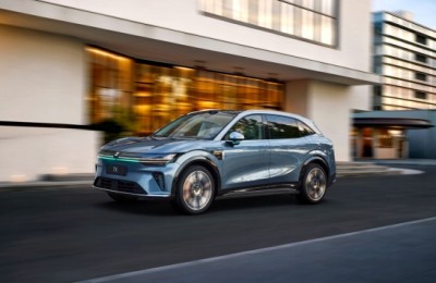 焕新极氪7X：大空间、强性能、高智驾，家用SUV一步到位